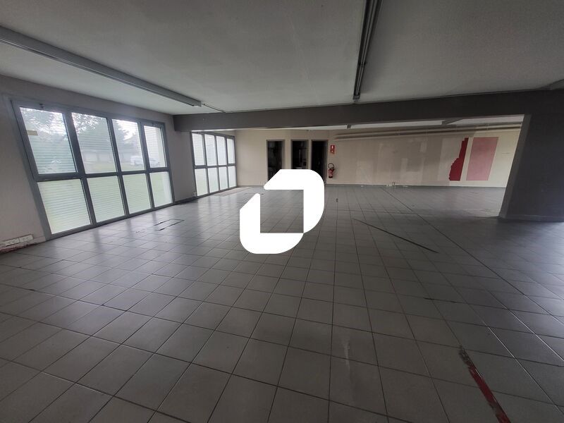 Rare sur le secteur ! Sur un axe passant, IMMPROV