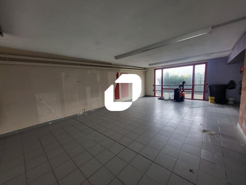 Rare sur le secteur ! Sur un axe passant, IMMPROV