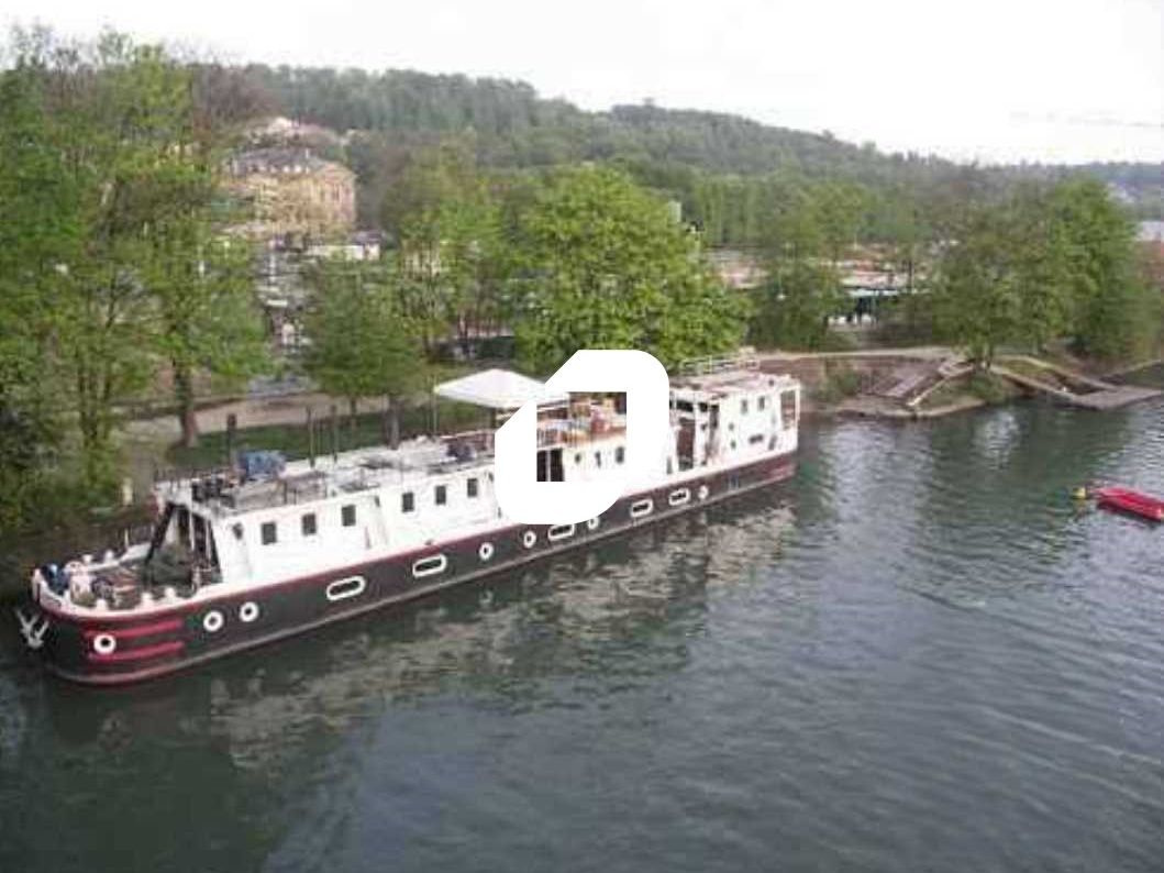 Et si vous achetiez vos bureaux sur un bateau ...