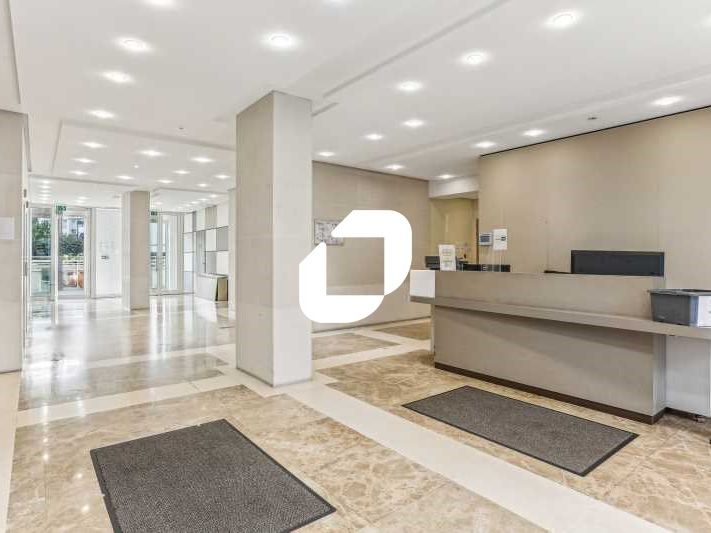 Au sein d'un immeuble tertiaire de bon standing d