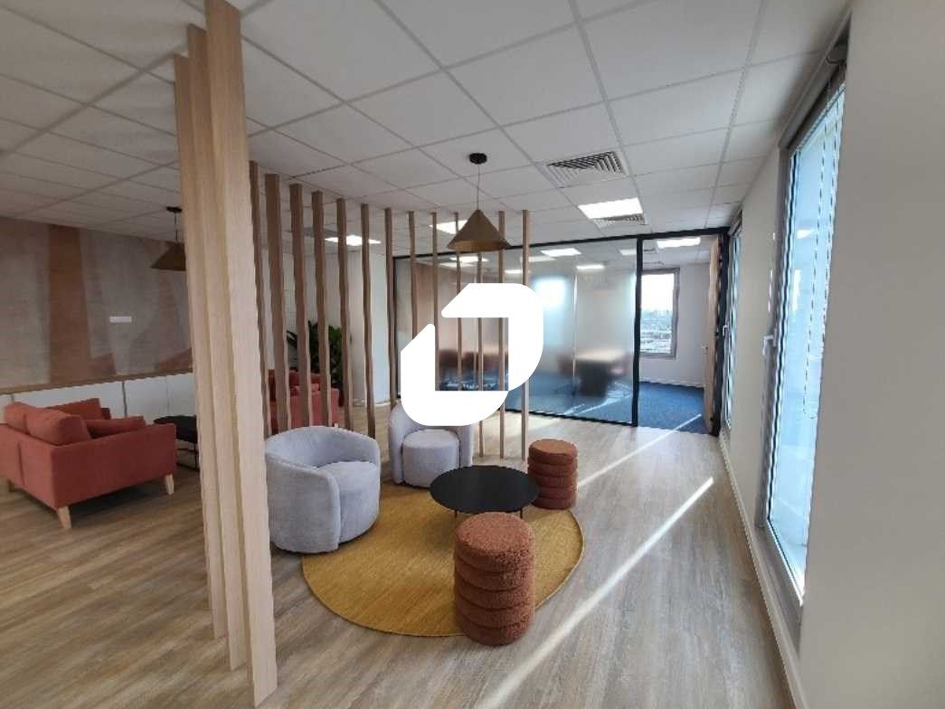 Immprove vous propose au sein d'un immeuble de bu