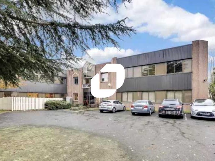 Idéalement situés au coeur du parc d'activité de 