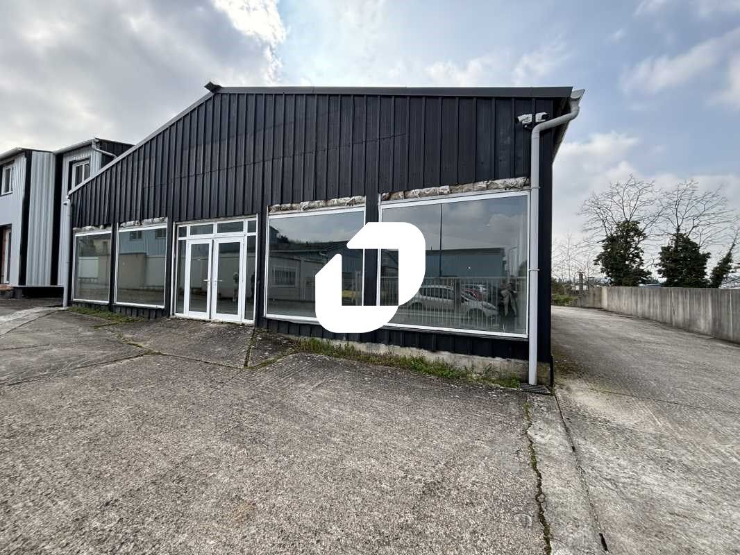 IMMPROVE  propose des Locaux d'activités à louer 