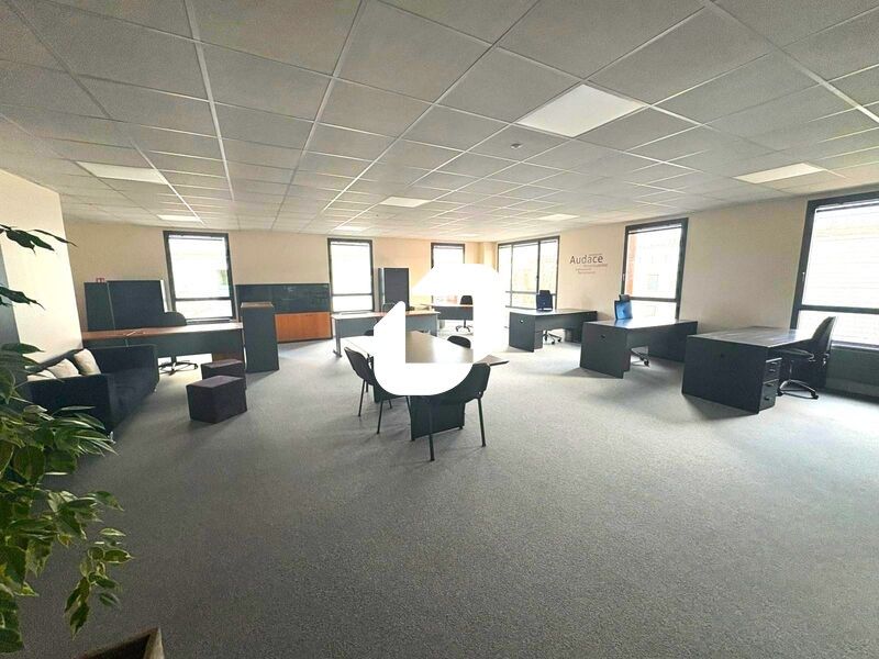 IMMPROVE vous propose à la location, au sein du p