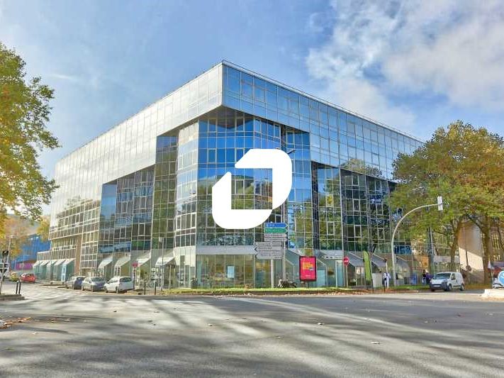 Idéalement situés à proximité immédiate du tribun