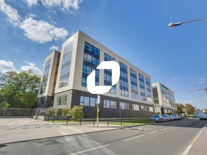 À proximité de l'autoroute A6, dans un immeuble d