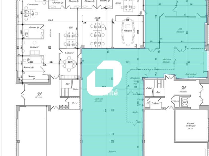 Location entrepots 702 m² non divisibles