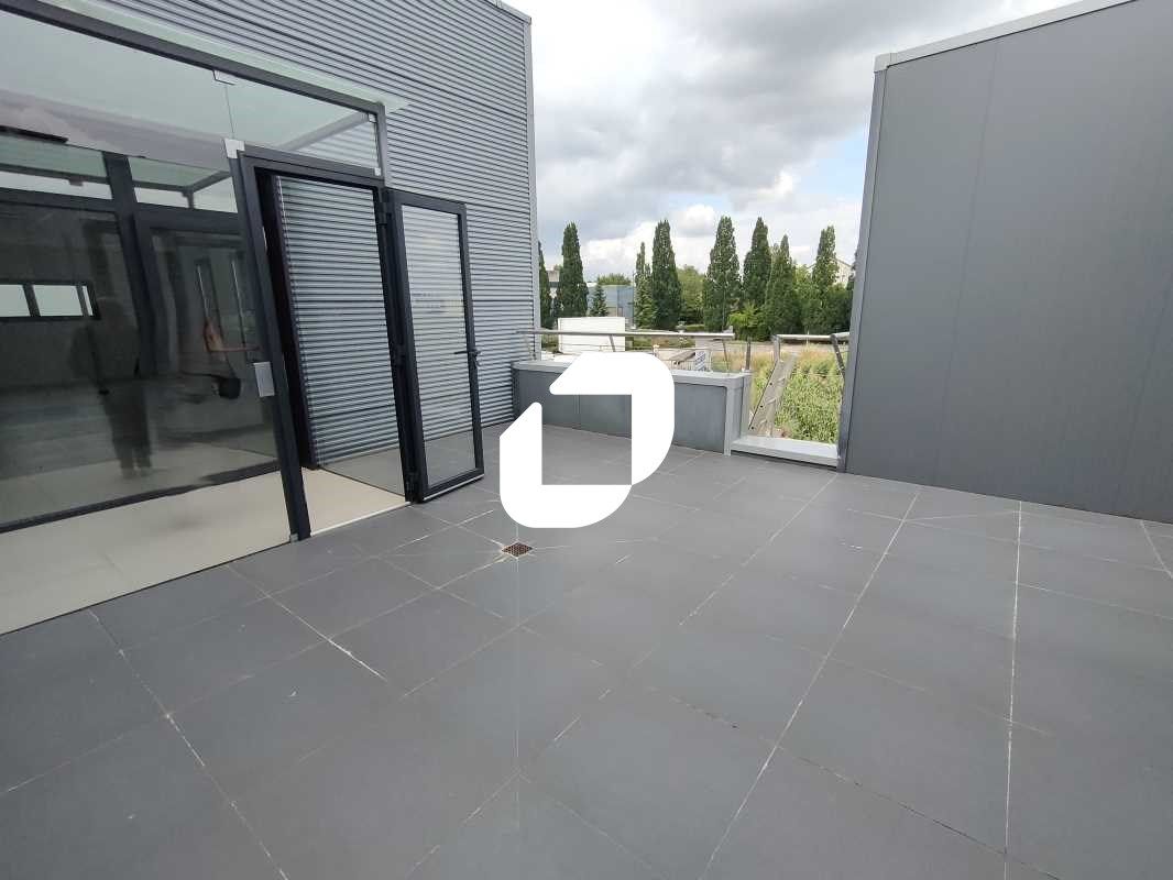 IMMPROVE vous propose à la location une surface d