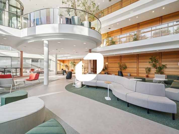 Situé à Roissy en France (95), à proximité des au