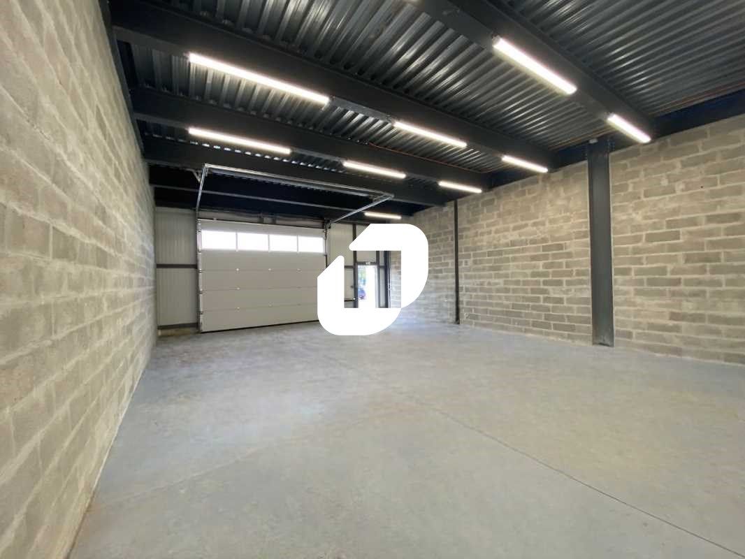 Immprove vous propose deux locaux mixtes d'activi