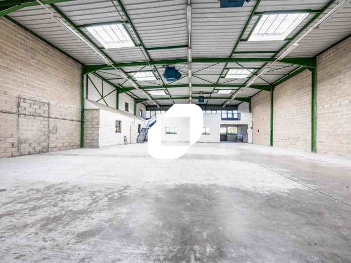 Situés dans un parc d'entreprises clos et sécuris