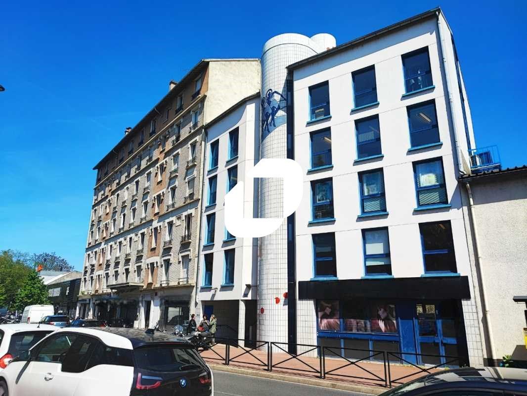 A proximité immédiate du RER A à Joinville le Pon