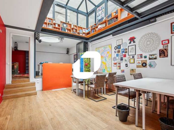 Idéalement situé au coeur du 17? arrondissement, 