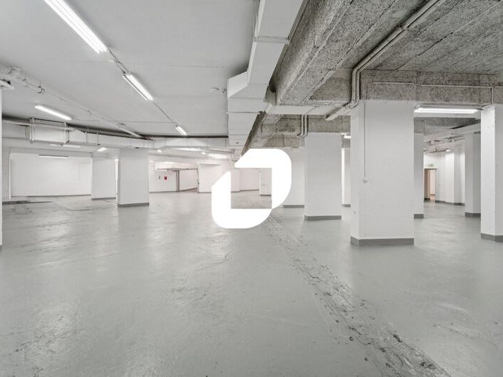 IMMPROVE propose à la location 1 300 m² de locaux