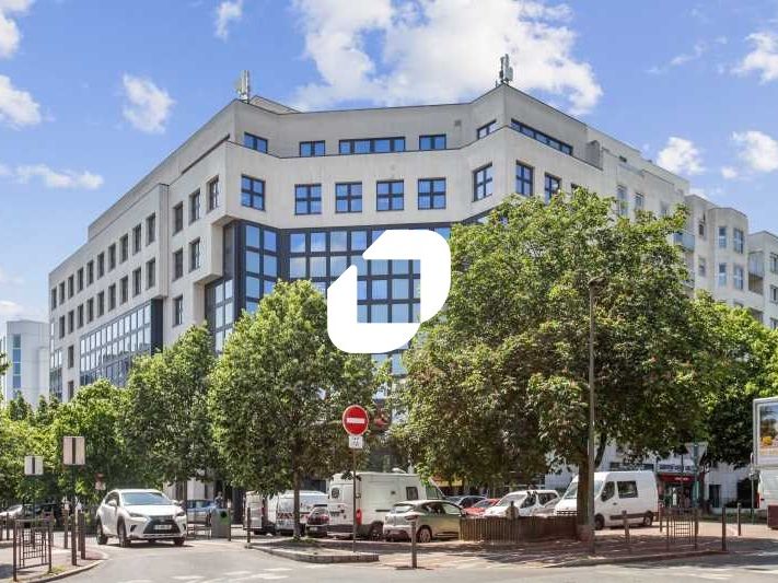 Au coeur de Suresnes, dans un immeuble tertiaire 