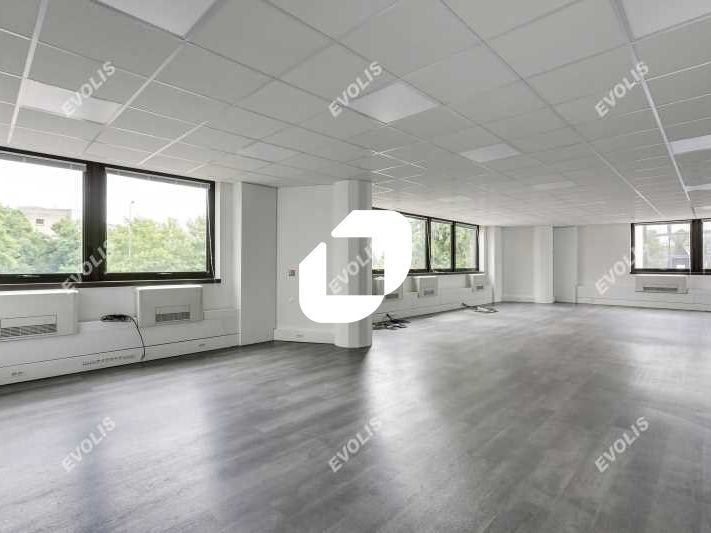 A proximité de la gare RER A de Lognes, à proximi