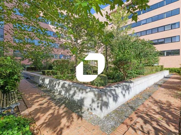 Située au coeur d'Ivry-sur-Seine, une commune en 