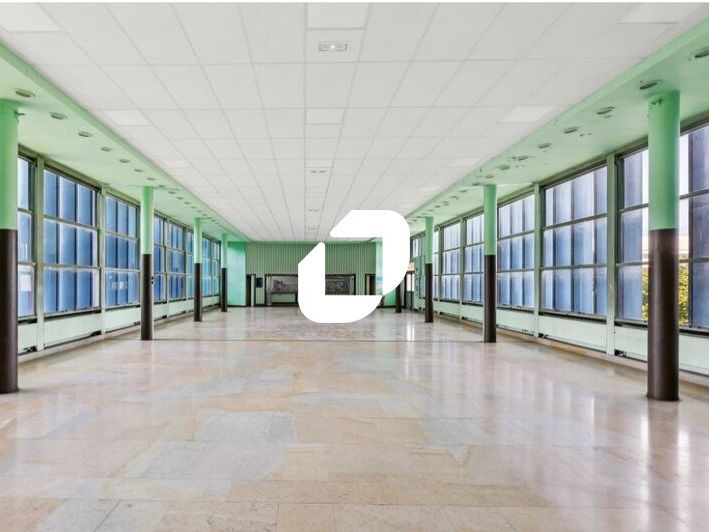 Situé à Alfortville, en bord de Seine , à proximi