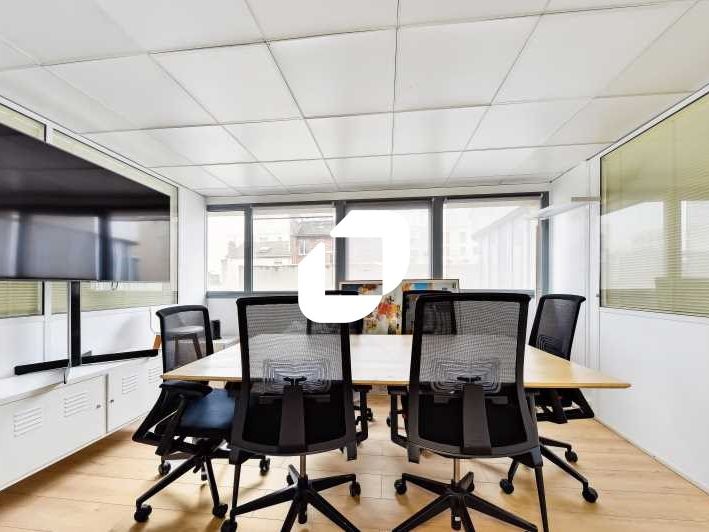 IMMPROVE vous propose, 144m² de bureaux avec terr