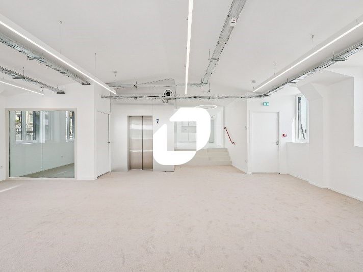 Au coeur du Sentier historique, dans une rue calm