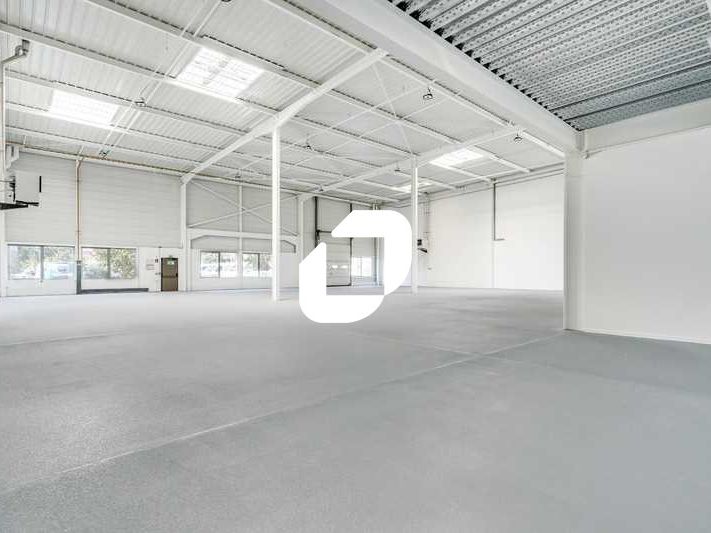 Situé au Blanc-Mesnil, à proximité des aéroport R