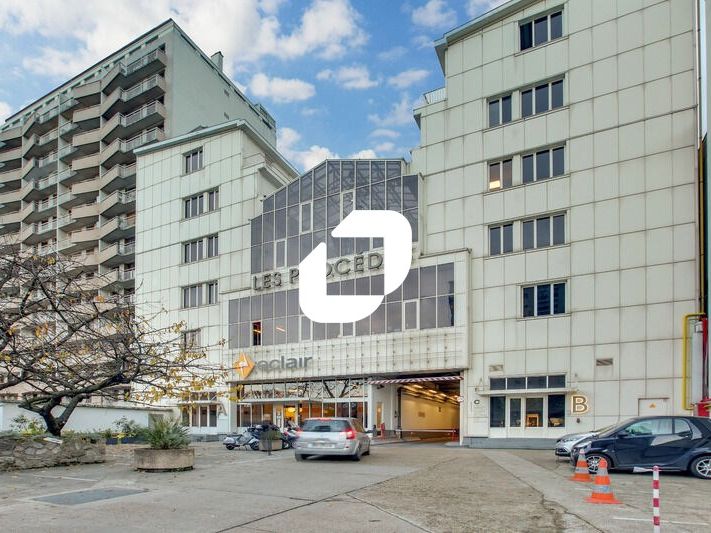 Immprove vous propose, en plein centre-ville de V