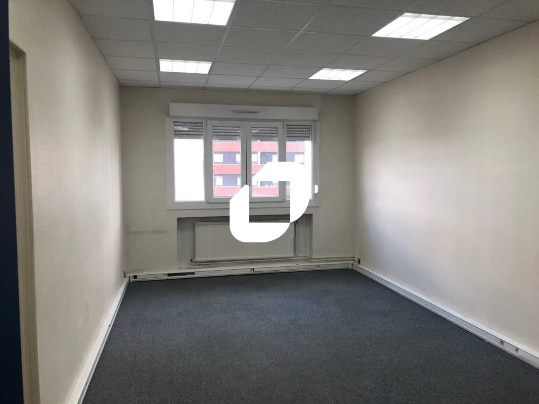 Proche de la gare du Plessis Bouchard, , IMMPROVE