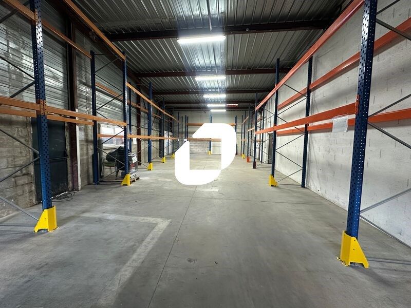 Au sein d'une zone d'activités à Chelles, IMMPROV