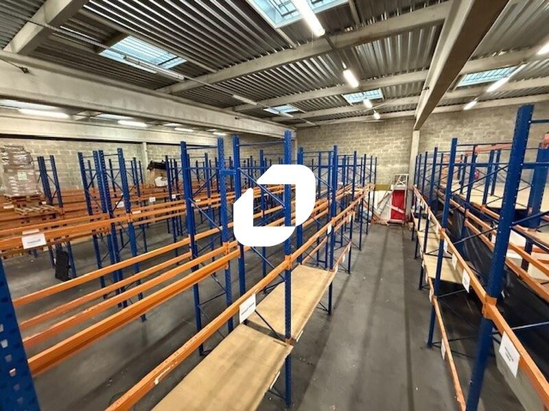 Au coeur du parc d'activité de Mery Sur Oise et d