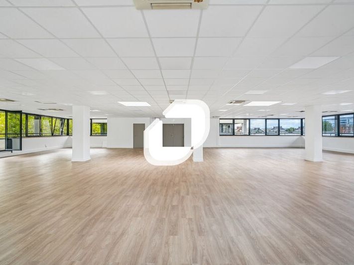 Immprove vous propose à la vente des bureaux lumi