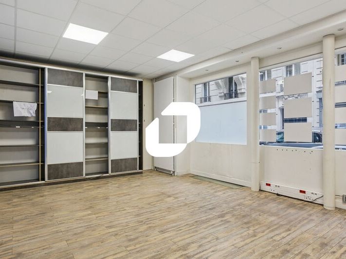 A proximité immédiate de Denfert-Rochereau et de 