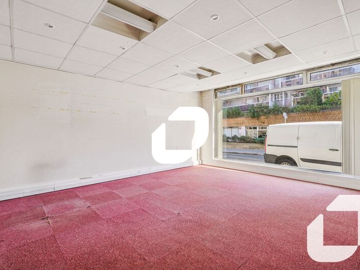 À proximité du métro Convention, IMMPROVE propose