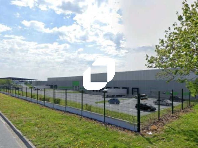 Immprove vous propose à la location, un entrepôt 