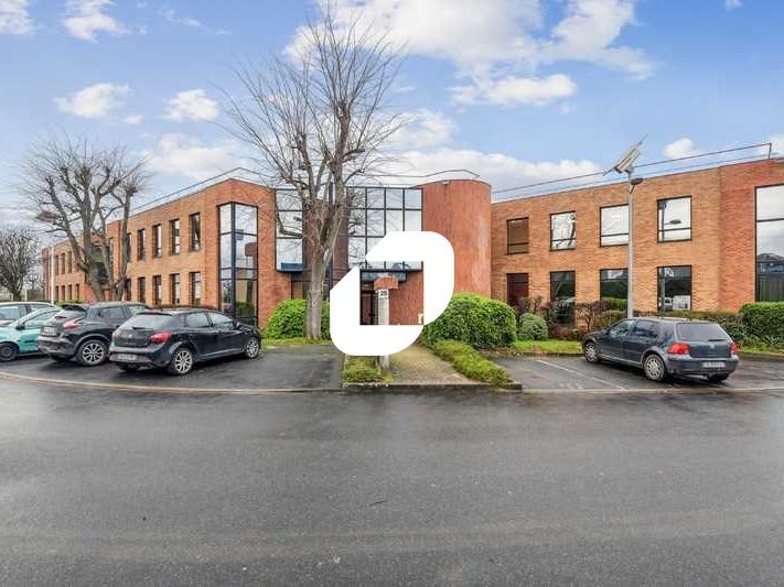 Idéalement implanté à Massy, à proximité immédiat