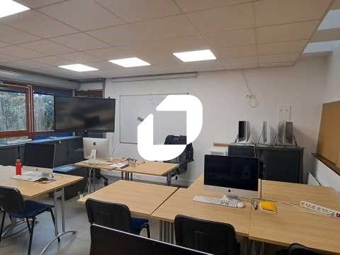 Immprove vous propose à la vente, un local commer