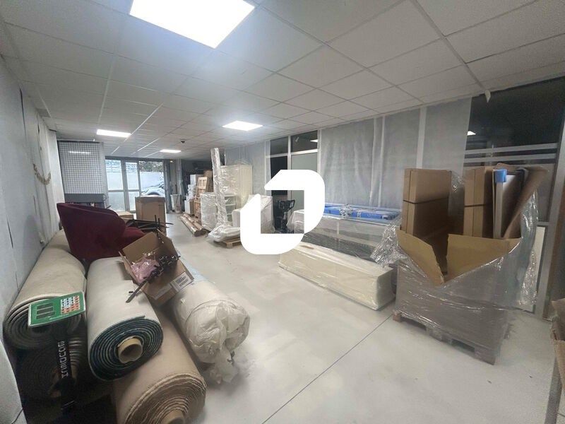 Proche des quais de Seine, IMMPROVE vous propose 