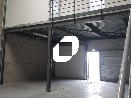 Ce local d'activité parfaitement situé en zone in