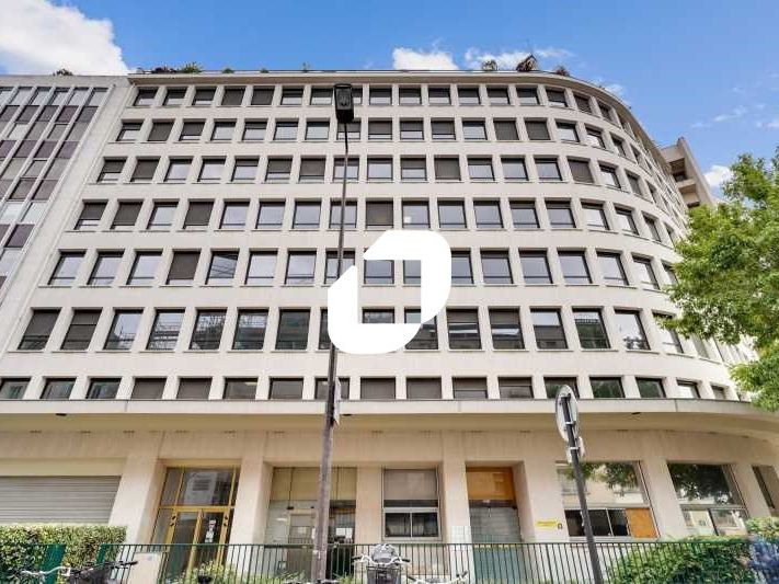 A proximité de la Bibliothèque François Mitterran