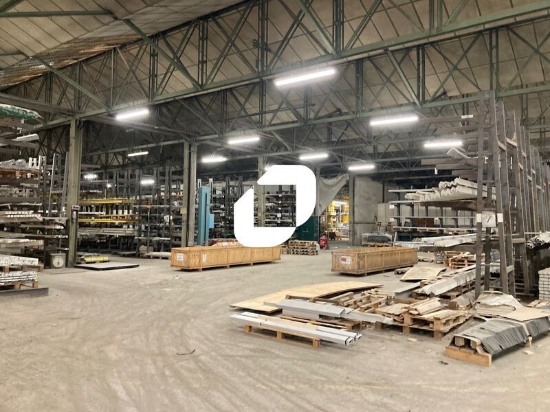 A 11 km de la sortie de L'A1 Senlis, Immprove  vo