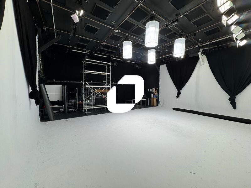 IMMPROVE vous propose à la location, en plein coe