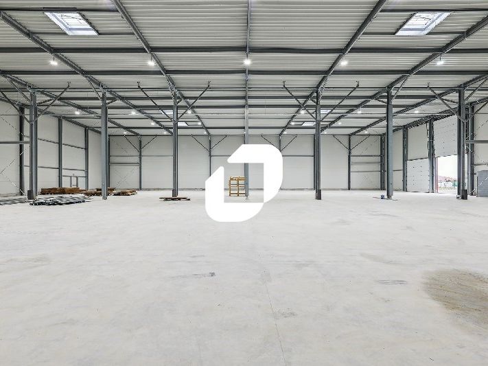 Situé à l'entrée d'une Zone d'activité à Saint-Pa