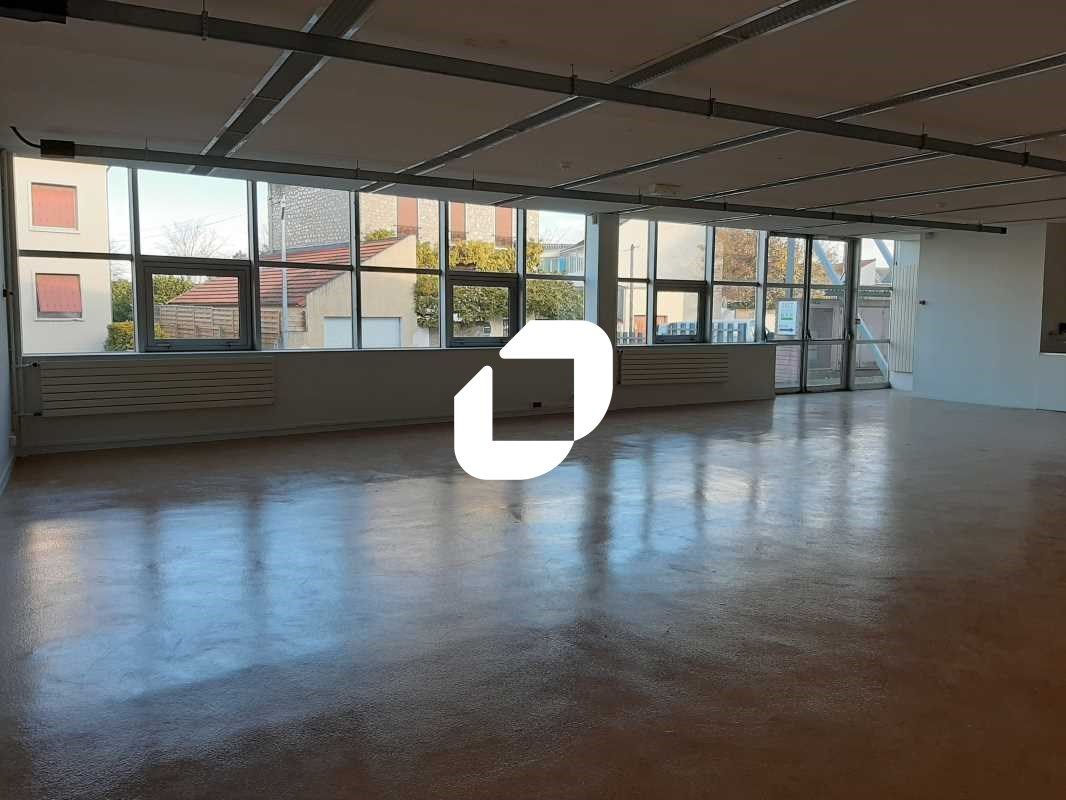 A 10 mn à pied de la gare RER D de MELUN, Immprov