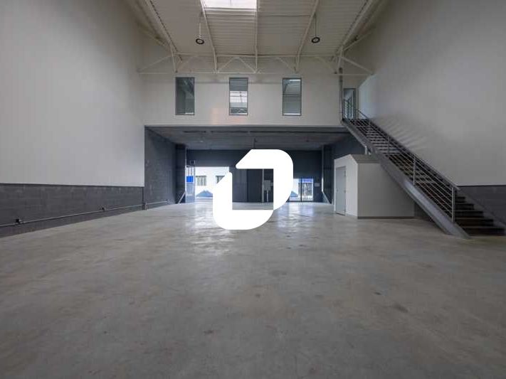 Au sein de la Zone Industrielle de Vaux le Pénil,