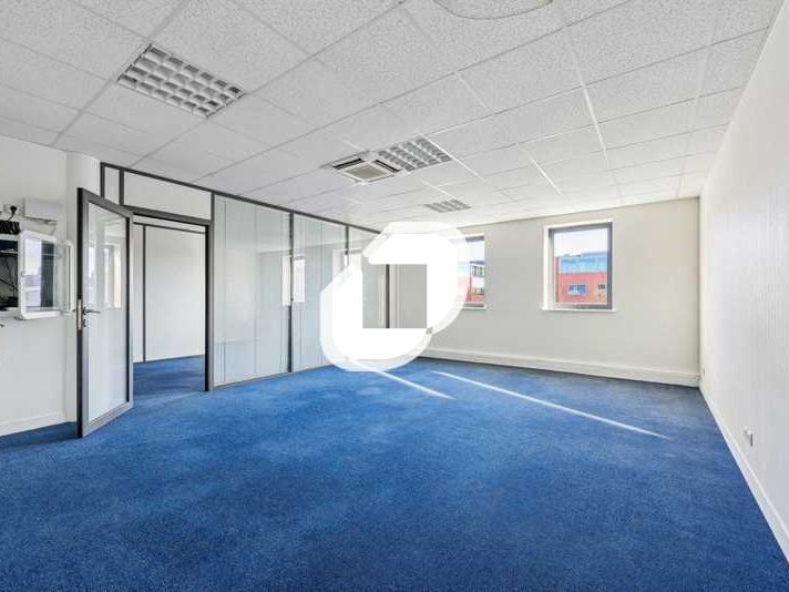 Situé dans un immeuble de bon standing au pied du