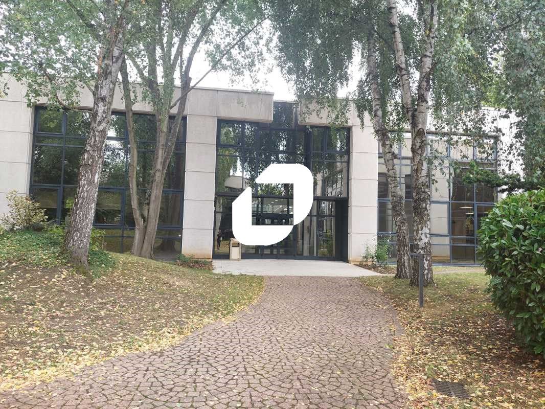 Au sein d'un parc paysager situé sur la commune d