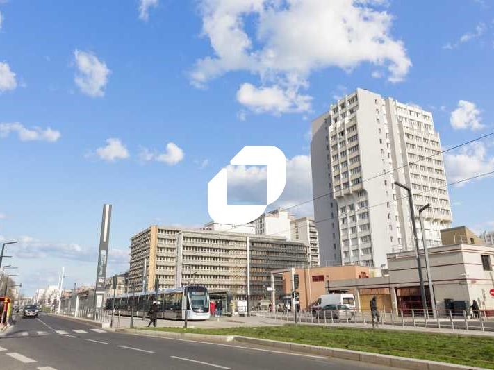 En plein coeur du centre-ville de Choisy-le-Roi, 