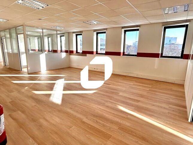 Au sein d'un immeuble tertiaire, Immprove vous pr