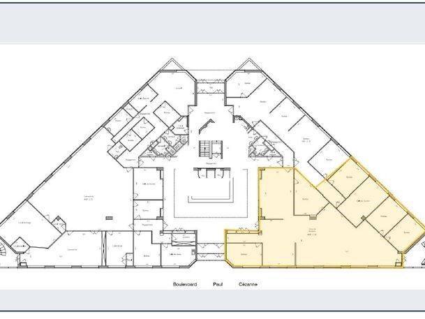 Location bureaux 3060 m² divisibles à partir de 300 m²