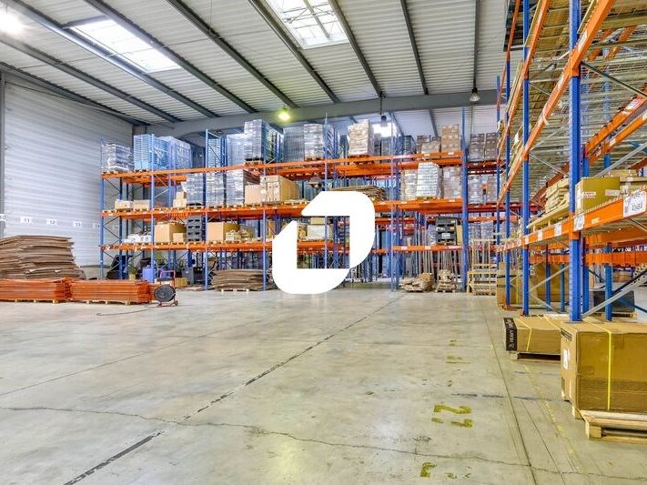 Situé sur la commune de Saint-Thibault-Des-Vignes