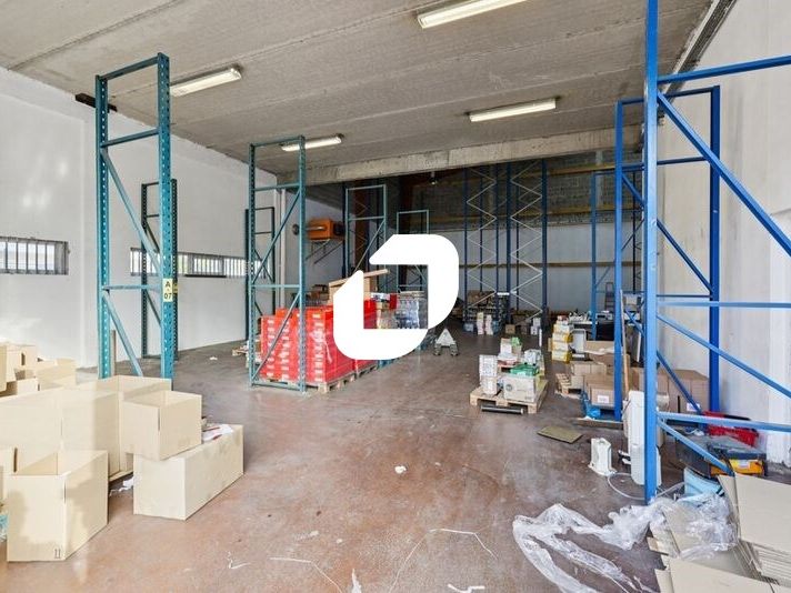 Idéalement situé à proximité directe de la Nation